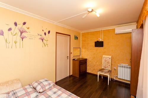 Hostal ??? ?????