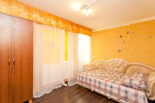 Hostal ??? ?????