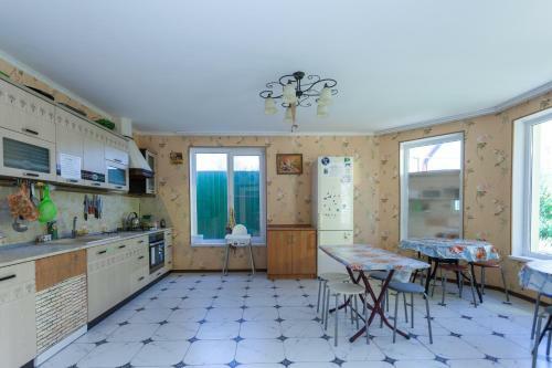 Hostal ??? ?????