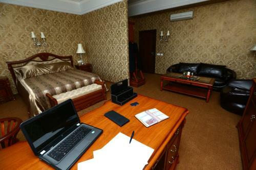 Vash Hotel