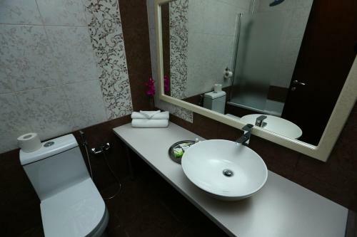 Vash Hotel