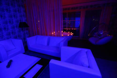 Vash Hotel