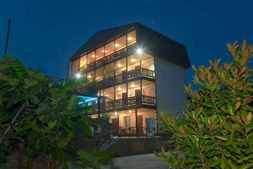 Hostal Guesthouse Kolumb