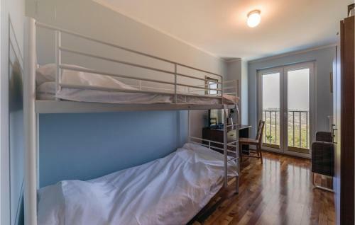 Three-bedroom Holiday Home In Hrvatini