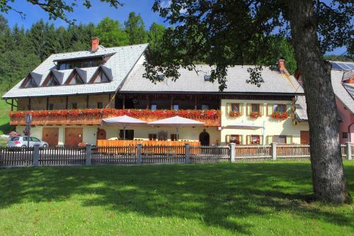 Hostal Gostilna ?urc