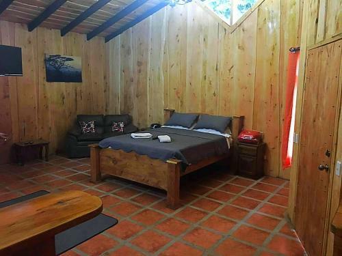 El Escondite de La Monta�a