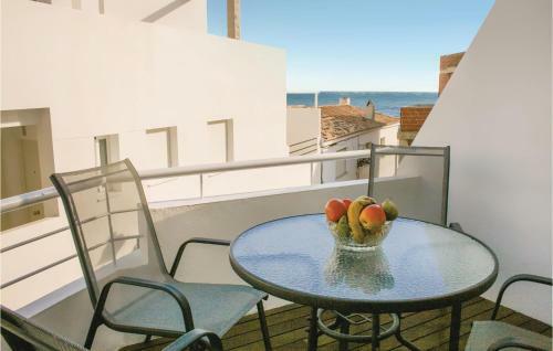 Two-bedroom Apartment In Casarones