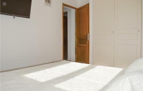 Two-bedroom Apartment In Afa