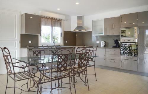 Two-bedroom Apartment In Afa