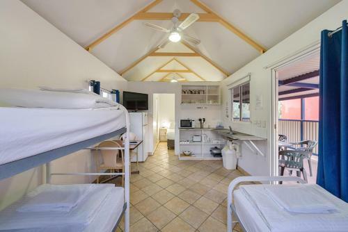 Ningaloo Lighthouse Holiday Park