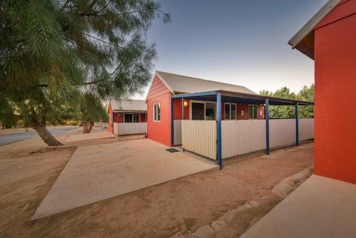 Ningaloo Lighthouse Holiday Park