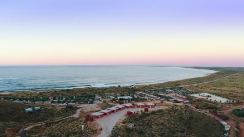 Ningaloo Lighthouse Holiday Park