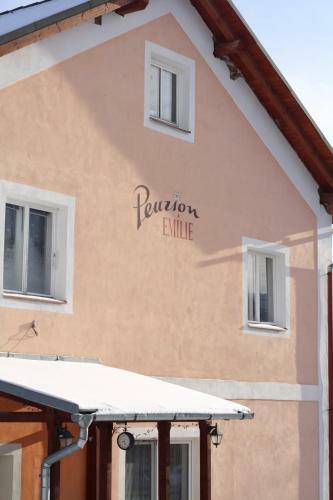 Hostal Penzion Em�lie