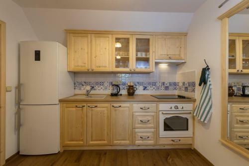 Hotel Vala?sk� Chalupy Resort