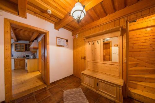 Hotel Vala?sk� Chalupy Resort
