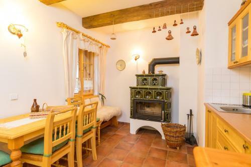 Hotel Vala?sk� Chalupy Resort