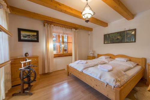 Hotel Vala?sk� Chalupy Resort