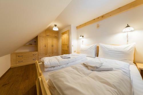 Hotel Vala?sk� Chalupy Resort