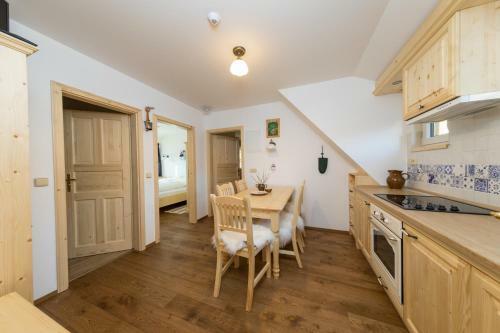 Hotel Vala?sk� Chalupy Resort
