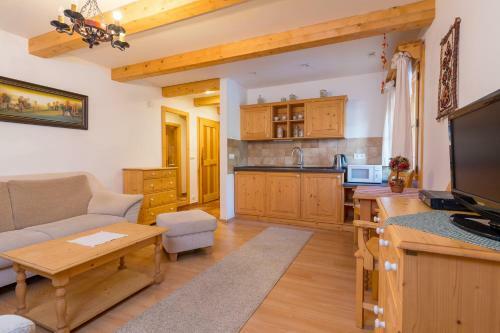 Hotel Vala?sk� Chalupy Resort