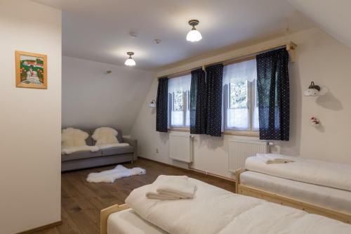 Hotel Vala?sk� Chalupy Resort