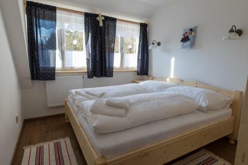 Hotel Vala?sk� Chalupy Resort