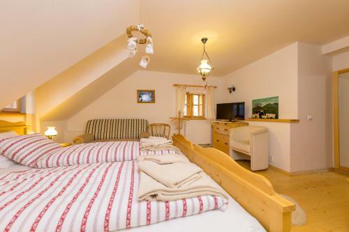 Hotel Vala?sk� Chalupy Resort