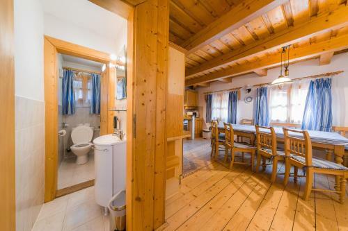 Hotel Vala?sk� Chalupy Resort