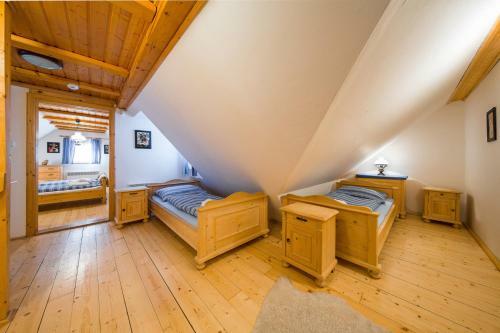 Hotel Vala?sk� Chalupy Resort