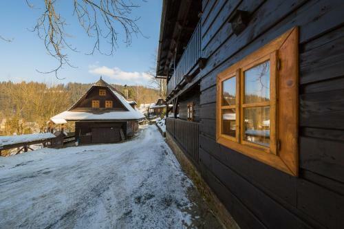 Hotel Vala?sk� Chalupy Resort