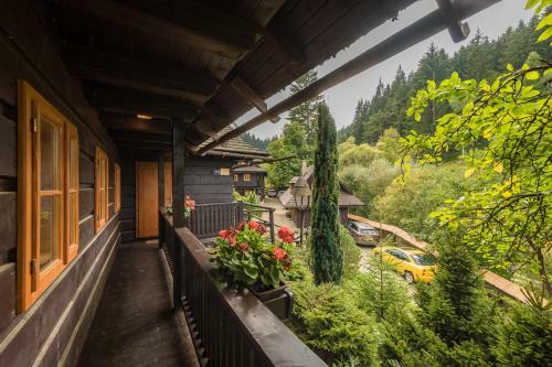 Hotel Vala?sk� Chalupy Resort