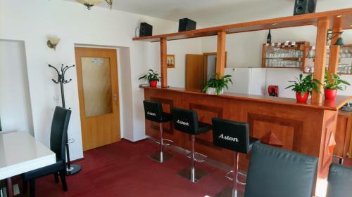 Hotel Antler