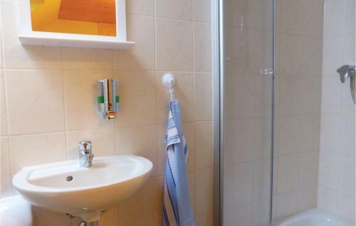 Four-bedroom Apartment In Auerbach Ot Grunheide