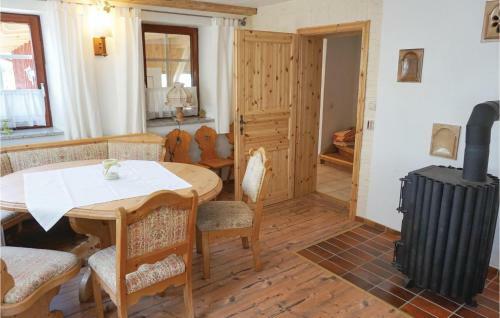 Five-bedroom Holiday Home In Presseck
