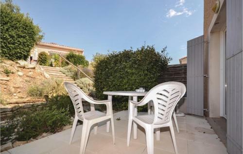 Two-bedroom Holiday Home In Calvisson