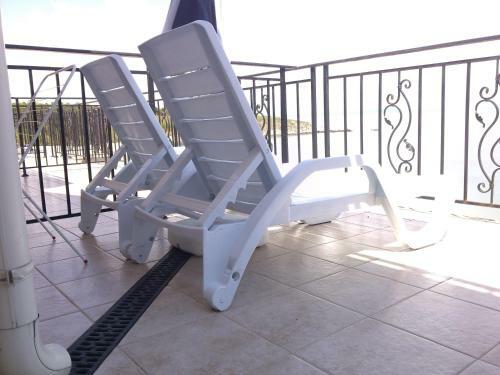 Hostal Villa Lazuren Bryag 2
