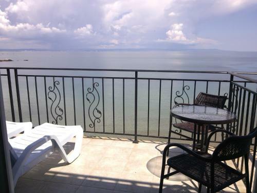 Hostal Villa Lazuren Bryag 2