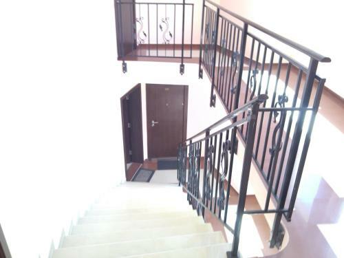 Hostal Villa Lazuren Bryag 2