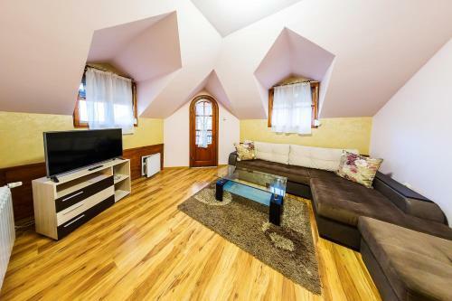 Family Hotel Ogi