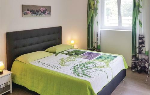 Three-bedroom Holiday Home Dourdain 06