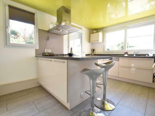 Idyllic Villa In Leynes With Swimming Pool