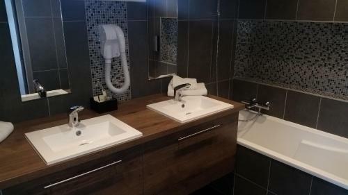 Hotel H�tel Restaurant Le Gai Pinson