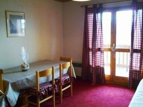 Apartment Les Chandonnelles II