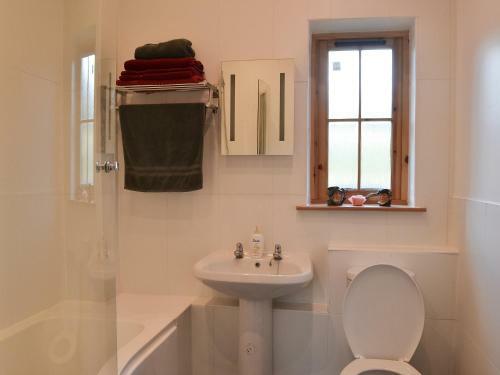 Turin Nurin Cottage