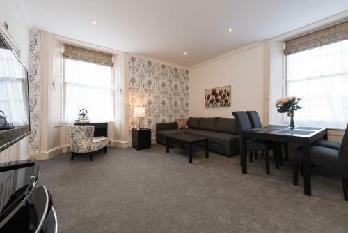 Apartamentos Royal Princes Suites