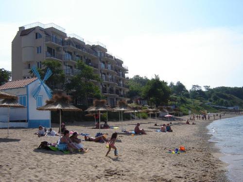 Hostal Villa Lazuren Briag
