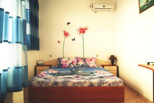 Hostal Kastela Guest House