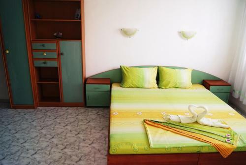 Hostal Kastela Guest House