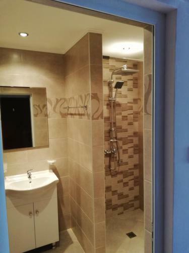 Hostal Ianakiev Guest House