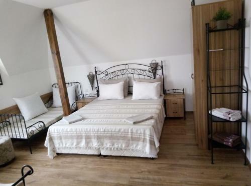 Hostal Family Hotel Bellehouse
